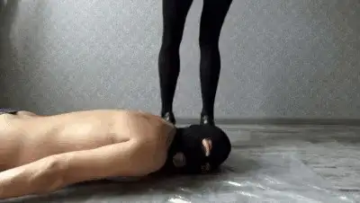 Mistress Emily - Eat Shit from the Queen