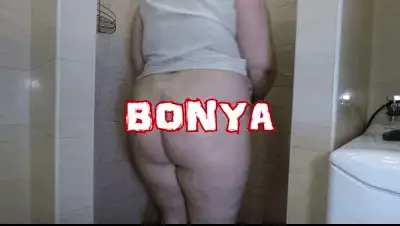 BONYA - BBW Messy Bath Enema