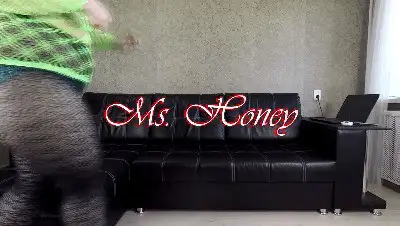BONYA - Chubby Seductive Ass Pooping