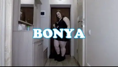 BONYA - Redhead Pooping on the Floor