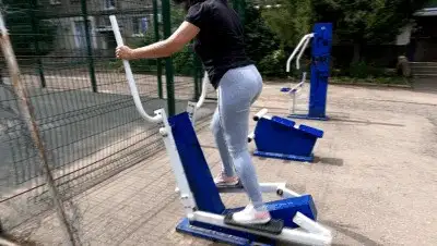 Diabolic Sigal - Public Street Workout Pooping