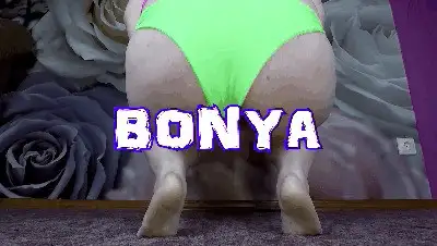 BONYA - BBW Twearking and Pooping