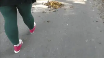 Lady Shay - Leck Pferdeschwiße von meinen Sohlen!