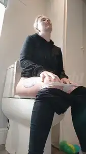 SophieKnight - Front view of me pooping on the toilet