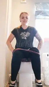 SophieKnight - Full front view of me pooping in the toilet