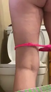 Princess Kazer - side toilet 2