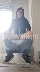 SophieKnight - Pissing on the toilet front view