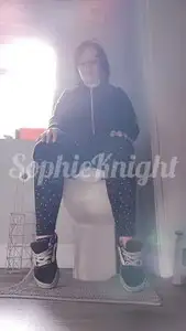 SophieKnight - quick piss on the toilet front view