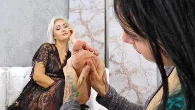 Boss Girls Productions - Slave has to massage her feet