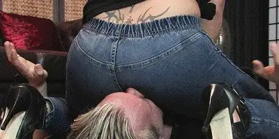 Boss Girls Productions - Smell the jeans ass (WMV Low Resolution)