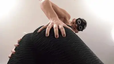 Madame Marissa - Under my sweaty workout ass (small version)
