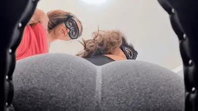 Madame Marissa - Hard facesitting Training in the smotherbox (small version)