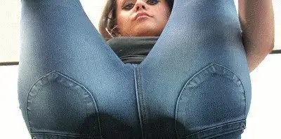 Boss Girls Productions - Below Natalia's butt (WMV Low Resolution)