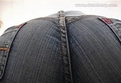 Boss Girls Productions - I sit on your face (Low Resolution)