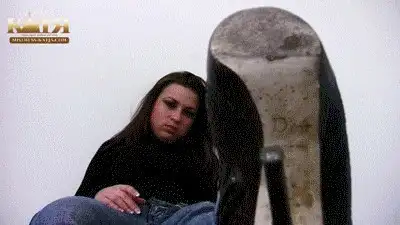 Mistress Katjas Clips & Pictures - 04-003 - Foot Worship & Facesitting POV (WMV - HQ - High Definition)