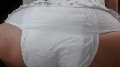 Love to Shit Girls - Smell My Diaper