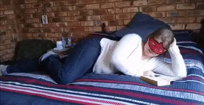 Goddess Tempest - Sexy Book Reading Farts