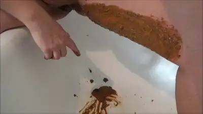 Under Mistress Roberta ass! - Mistress Roberta - Messy breakfast pov