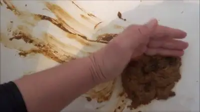 Under Mistress Roberta ass! - Mistress Roberta - Hand served breakfast pov