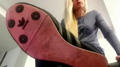 Goddess Nika - My Sneakers On Your Face