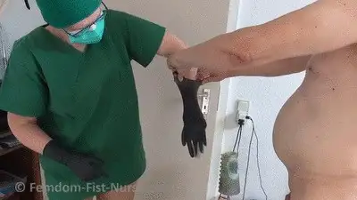 Fistschwester - The Nurse is Fisting