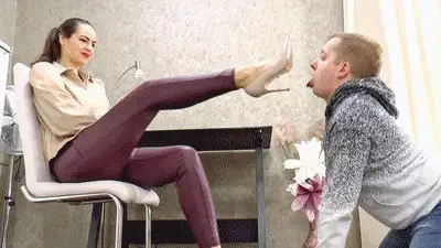 Boss Girls Productions - Licking dirty high heels clean