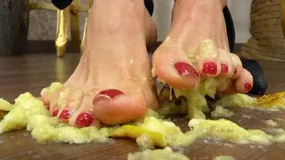 Boss Girls Productions - Eat the banana slop!