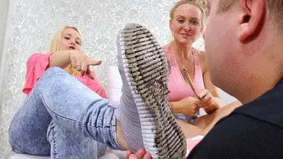 Boss Girls Productions - Shoe slave must lick the soles!