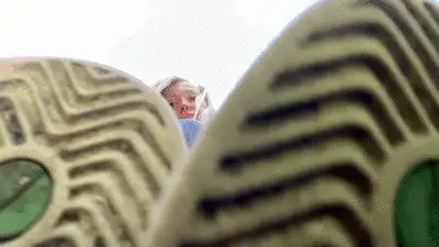 Goddess Nika - Scrub Them With Tongue