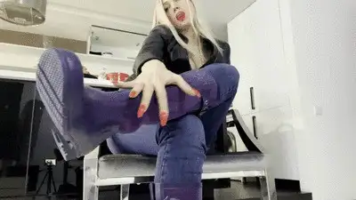 Goddess Nika - Rubber Boots Worship