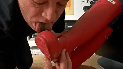 Madame Marissa - Slave has to clean my dirty hunter boots