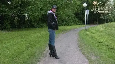 Princess Jenny - Going for a walk