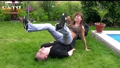 Mistress Katjas Clips & Pictures - 02-005 - Extreme Pain! Butt Drops at the Pool! (WMV - FULL HD - High Definition)