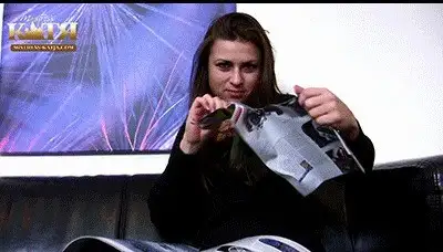 Mistress Katjas Clips & Pictures - 04-008 - I destroy your collected magazines, loser! (WMV - FULL HD - High Definition)