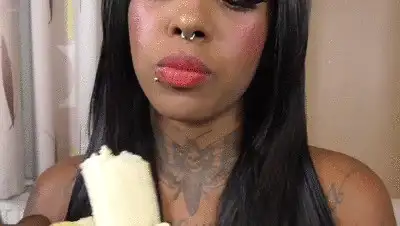 Femdom Austria - Eating 6