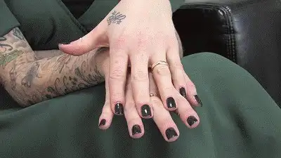 Boss Girls Productions - Tattoo girl with sexy fingers