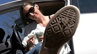 Madame Marissa - Cash & Go - 5-minute rip-off