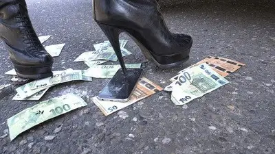 Madame Marissa - Crushing and taking your last valuables (small version)
