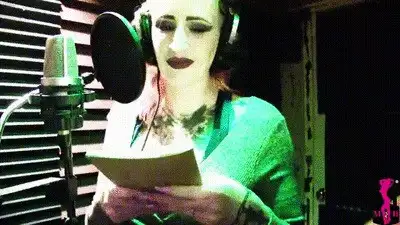 Mistress Harley the Techdomme - My Fabulous Findom Lifestyle