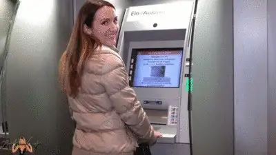HERRIN LADY ANJA - Retweet Game - I am taking his money