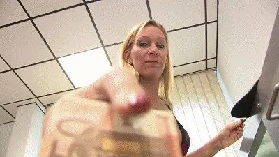 Boss Girls Productions - You're a peeper and you're going to pay Svenja