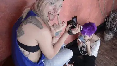 FeetExtreme - Smile to the Camera (FULL HD MP4 version)