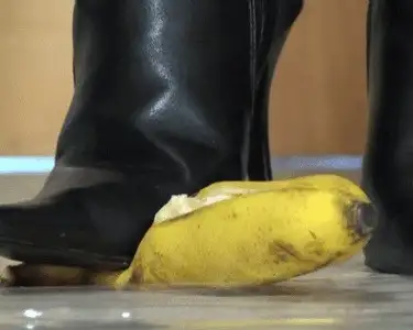 HERRIN LADY ANJA - Food Trampling & Spitting