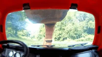 Madame Marissa - Giantess crushes the hippie bus