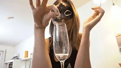 Madame Marissa - Giantess drowns the little pervs in spit!