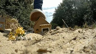 Madame Marissa - Village demolition by giantess