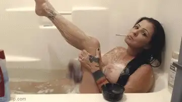 Double Trouble - Bathtub Smoking Lots of Dangling