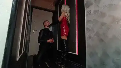EATINGALLSHITFROMGODDESSES - Mistress Saida - blonde domme smoking and human ashtray in leather 4k