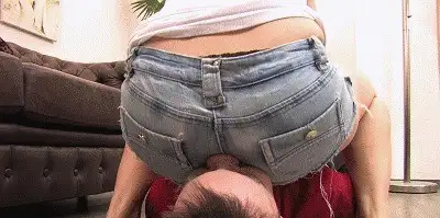 Boss Girls Productions - Smelling ass and spittle (Realplayer)