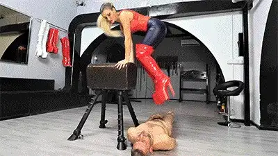 MISTRESS ISIDE - MISTRESS ISIDE - INHUMAN TRAMPLING HD
